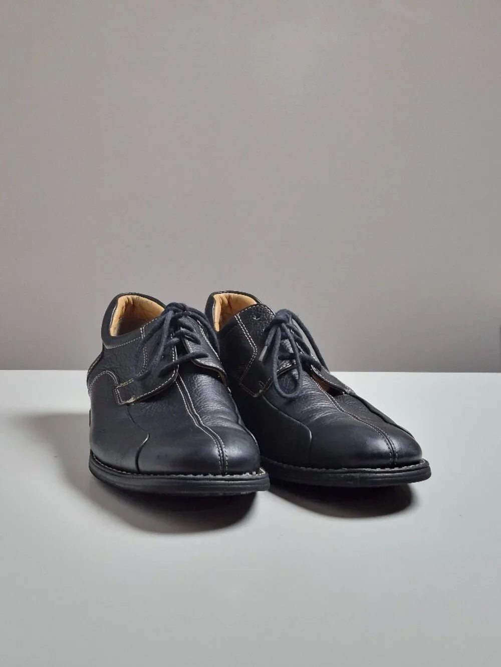 Johnston & Murphy Men Shuler Bicycle Toe Black Leather Oxford Sheepskin, 8.5 EUC